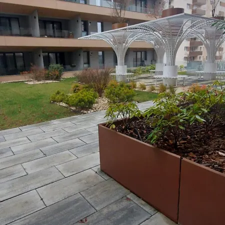 Apartment Lau- Qualis 2, Mall Coresi *